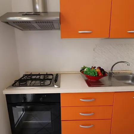 Casa Vacanze ' Delfina' A Salento 6 Posti Appartement
