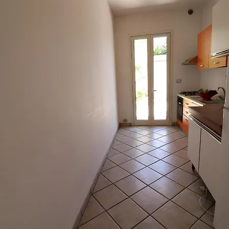Casa Vacanze ' Delfina' A Salento 6 Posti Appartement *